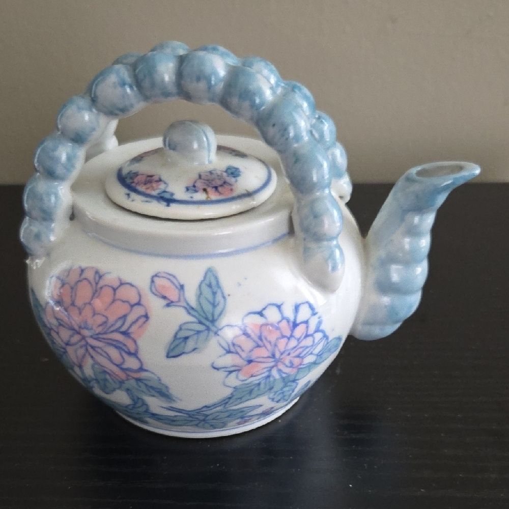 Floral Blue and White Ceramic Teapot - Picture 2 of 7
